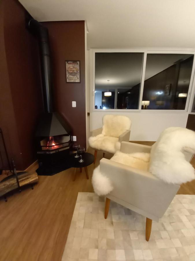 Gramado - Apartamento Aconchegante Com Lareira E Churrasqueira Exterior photo
