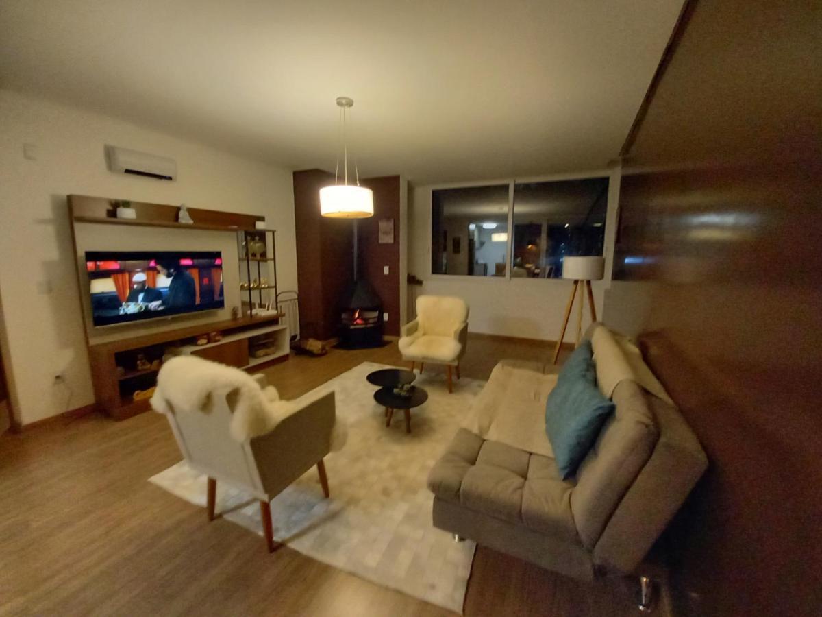 Gramado - Apartamento Aconchegante Com Lareira E Churrasqueira Exterior photo